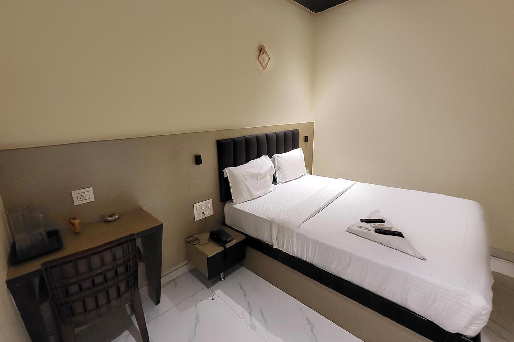 Fabhotel Prime Land - Nr Bkc Mumbai Exterior photo